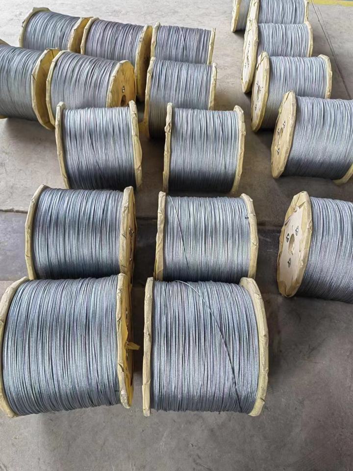 Galvanized Steel Cable Strand Wire Rope 7x7 7x19 6x19+FC 6x7+FC Wire Strand Cable Steel Wire Rope 20mm