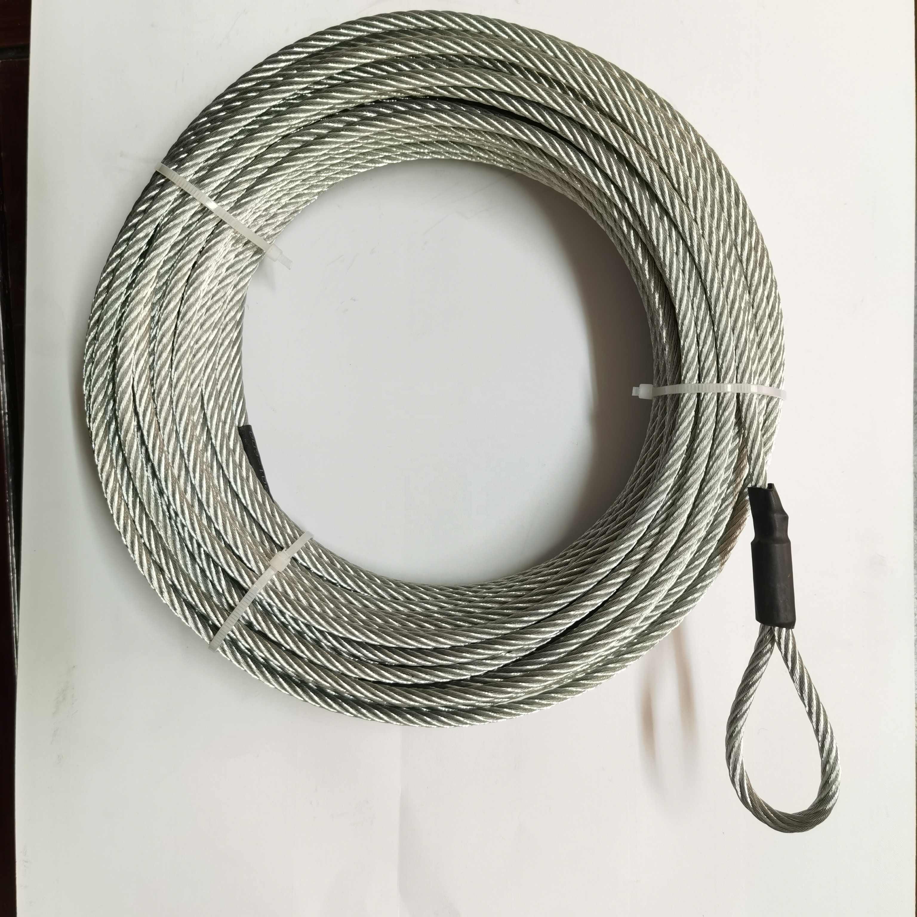 4mm 5mm 6mm 1/4" Heavy Duty Looped End Steel Wire Rope Cable With Eyelect For Outdoor Zip line Equipment